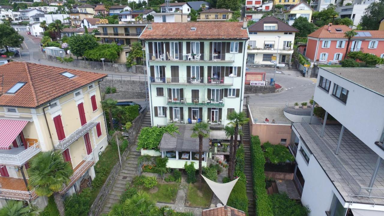 Отель Garni Dolcevita Локарно Экстерьер фото
